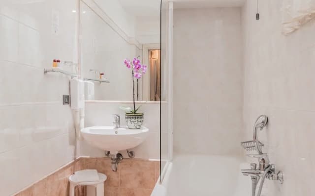Hotel Galileo - photo 4