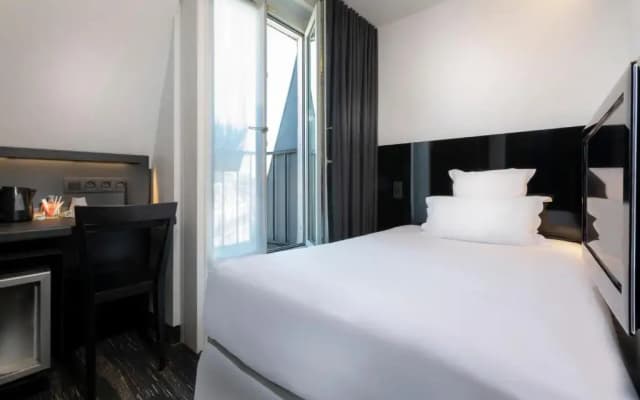 Hotel Libertel Gare de l'Est Francais - photo 1