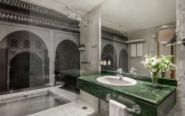 NH Málaga Hotel - photo 4