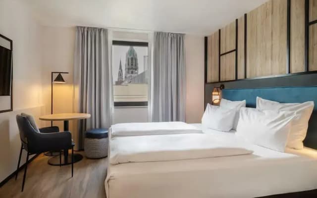 Hotel München City Center affiliated by Meliá - photo 1