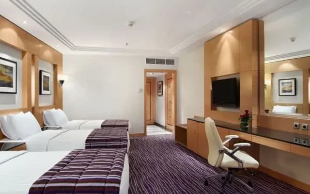 Makkah Hotel - photo 2