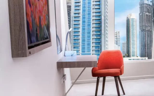 Leva Mazaya Centre Dubai Hotel - photo 2
