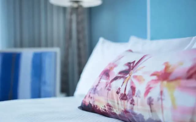 Universal's Loews Sapphire Falls Resort - photo 1
