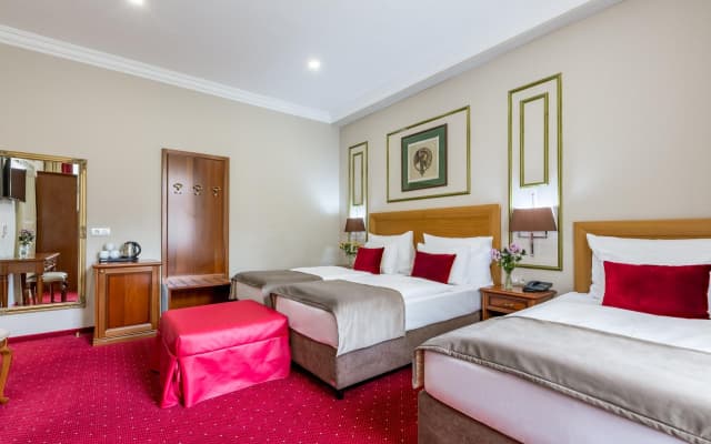 Hotel Caruso Old Town Prague - photo 1