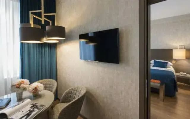 Rosa Grand Hotel - photo 2