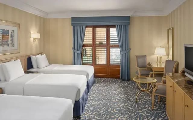 Makkah Hotel - photo 1