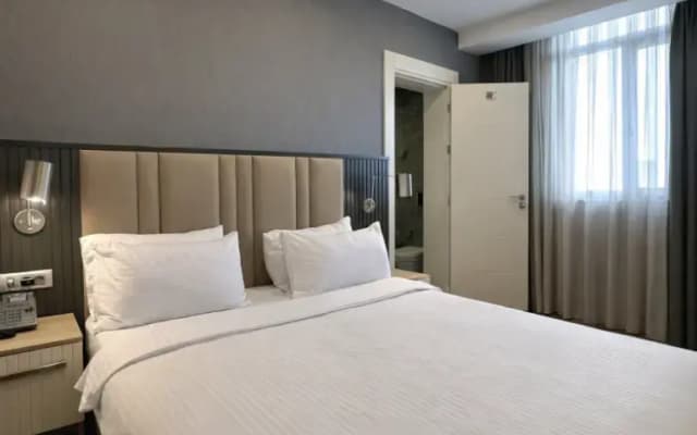 Livinton Hotel - photo 10