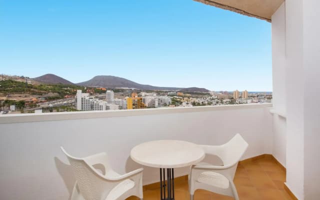 Iberostar Waves Bouganville Playa - photo 2