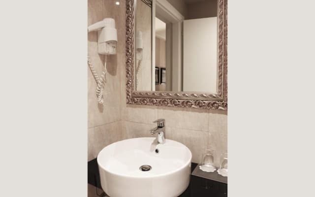 C-hotels Ambasciatori Hotel - photo 7