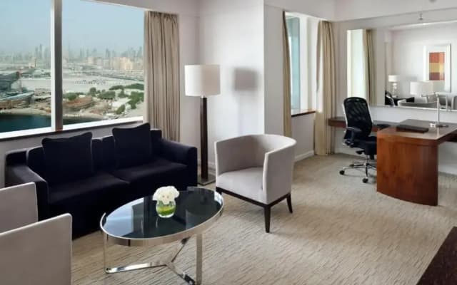 Hotel Crowne Plaza Festival City - photo 1