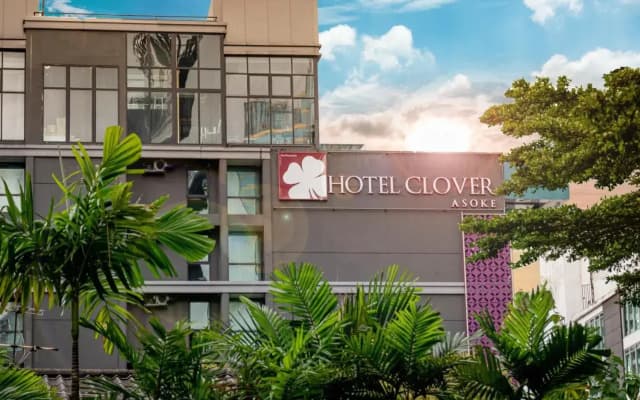 Hotel Clover Asoke - photo 1