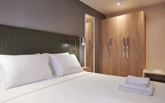 Livinton Hotel - photo 2