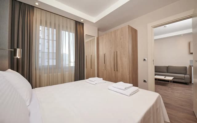 Livinton Hotel - photo 1