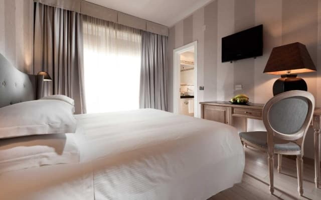 C-hotels Ambasciatori Hotel - photo 2