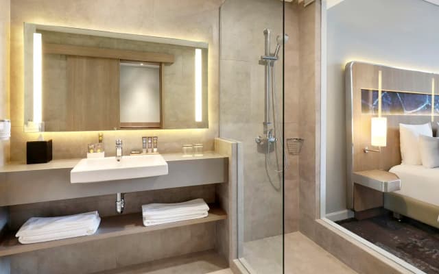 Novotel Jakarta Mangga Dua Square Hotel - photo 2