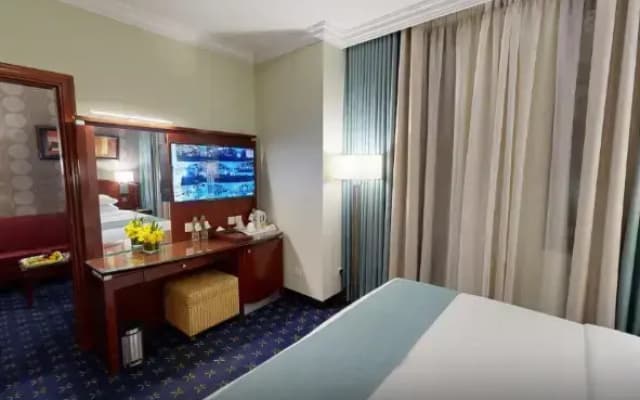 Leader Al Muna Kareem Hotel - photo 1