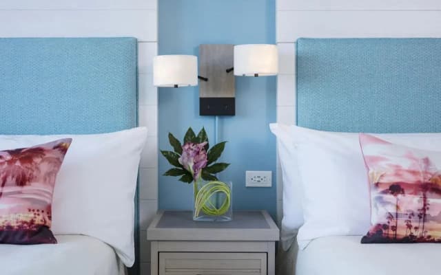 Universal's Loews Sapphire Falls Resort - photo 3
