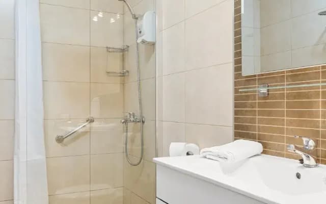 Paloma Beach Apartments - photo 18