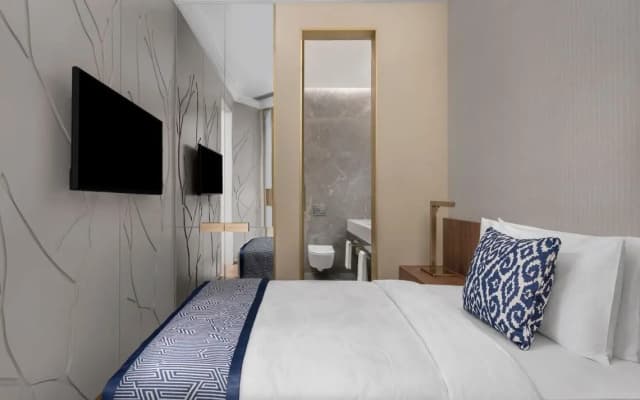 JW Marriott Hotel Istanbul Marmara Sea - photo 2