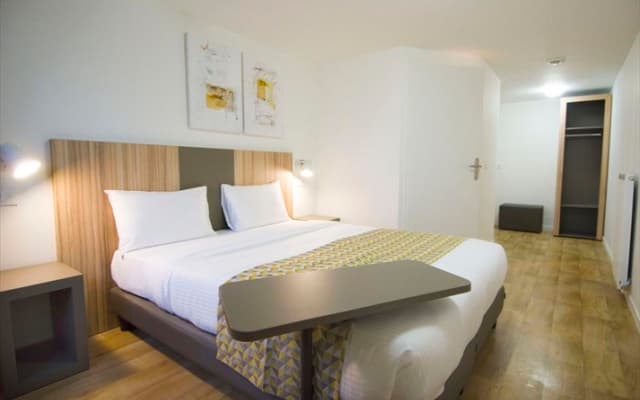 Lodge In Paris 13 Hotel - photo 1