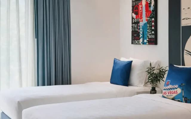 Hotel Clover Asoke - photo 4