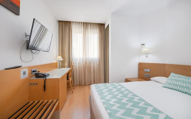 Hotel Daniya Alicante - photo 2