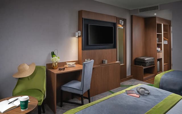 Carlton Hotel Dublin Airport Hotel - photo 1