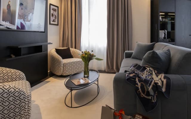 Duomo Hotel & Apartments - photo 2