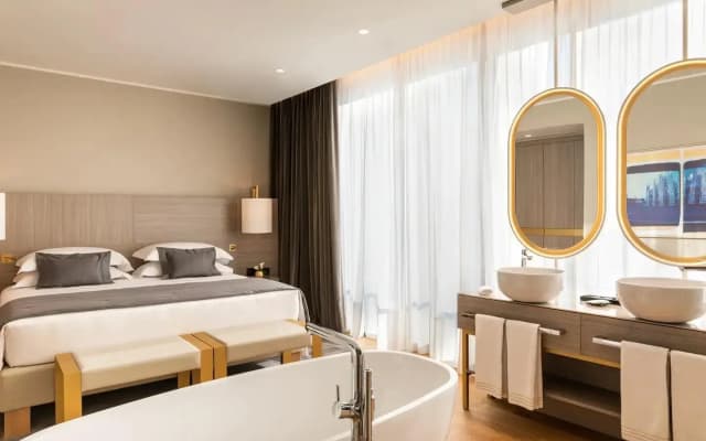 Rosa Grand Hotel - photo 2