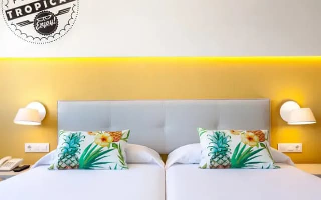 Hotel Tropical Park - photo 2