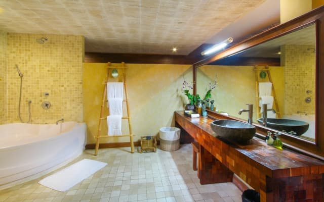 Kupu Kupu Barong Villas & Tree Spa Hotel - photo 2