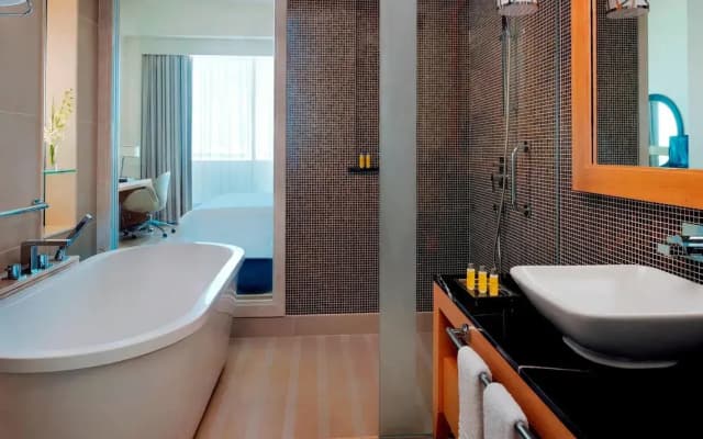 Marriott Hotel Al Jaddaf, Dubai - photo 3