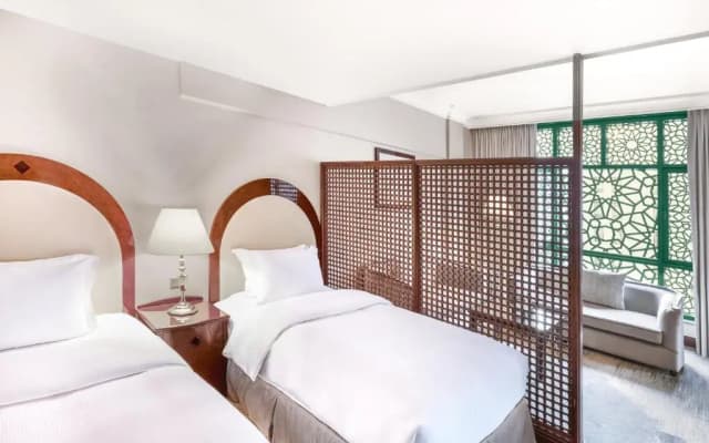 Madinah Hilton - photo 1