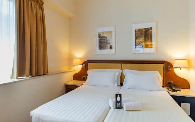 B&B Hotel Firenze Pitti Palace al Ponte Vecchio - photo 1