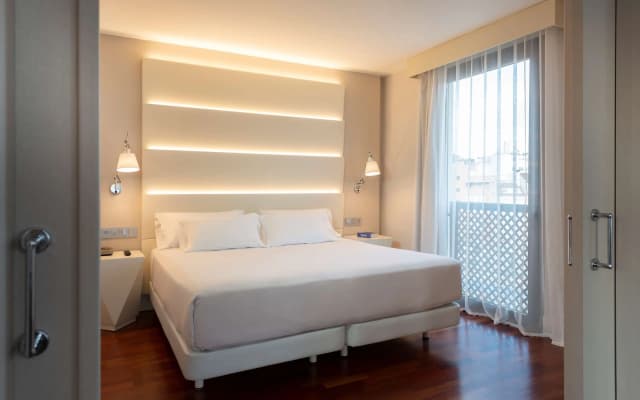 NH Málaga Hotel - photo 1