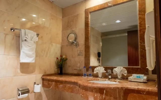 Emaar Royal Hotel Al Madina - photo 8