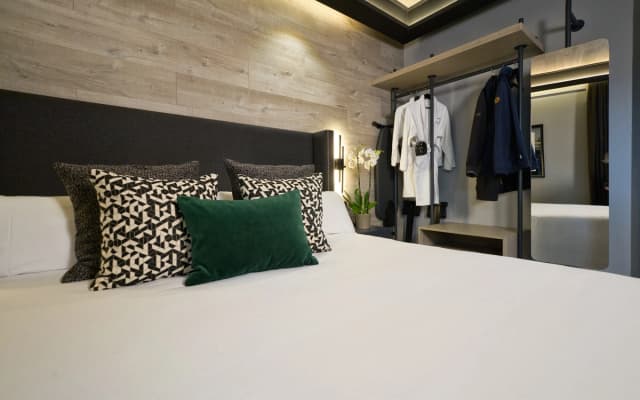 The Hotel Regina - photo 2
