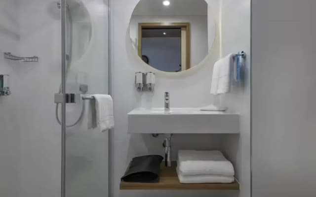 Hampton By Hilton Antalya Airport - photo 4