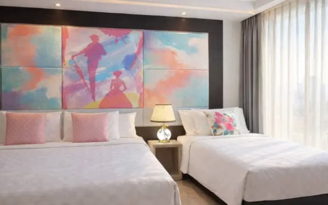 Hotel Clover Asoke - photo 1