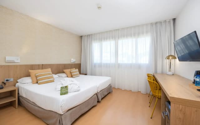 Hotel Daniya Alicante - photo 1