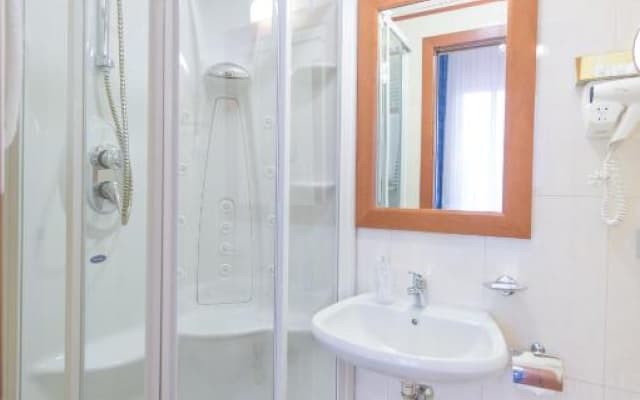 Diana Park Hotel - photo 3