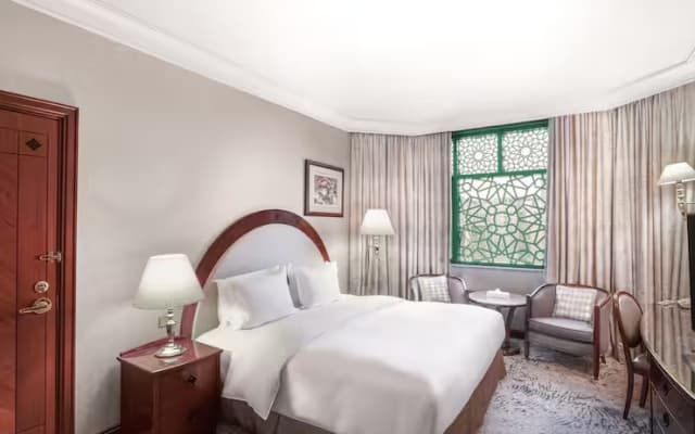 Madinah Hilton - photo 2