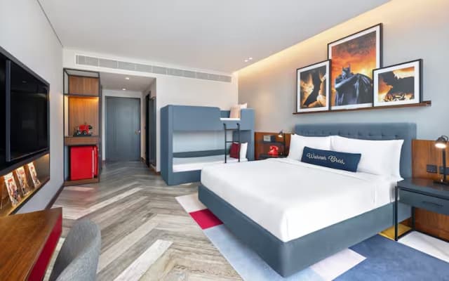 The WB Abu Dhabi, Curio Collection by Hilton Hotel - photo 2
