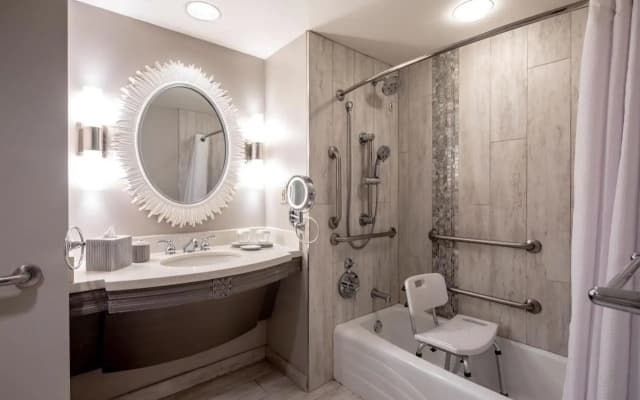 Loews Royal Pacific Resort at Universal Orlando - photo 8
