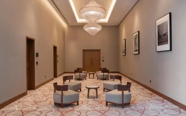 The WB Abu Dhabi, Curio Collection by Hilton Hotel - photo 3
