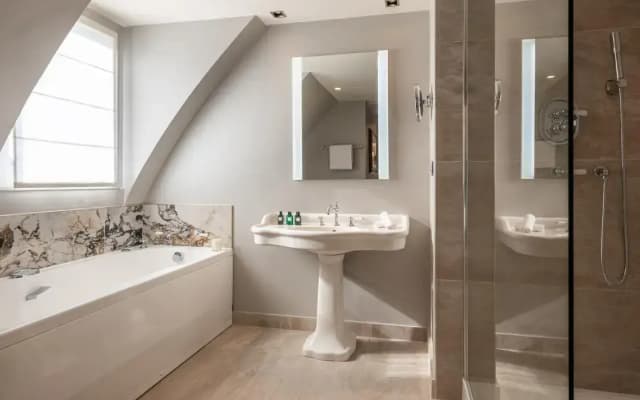 Hôtel Elysia by Inwood Hotels - photo 8
