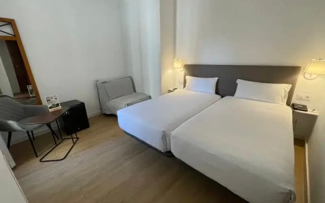 Sercotel Tribuna Malaga - photo 1