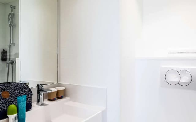 ibis budget Paris Porte de Montreuil - photo 3