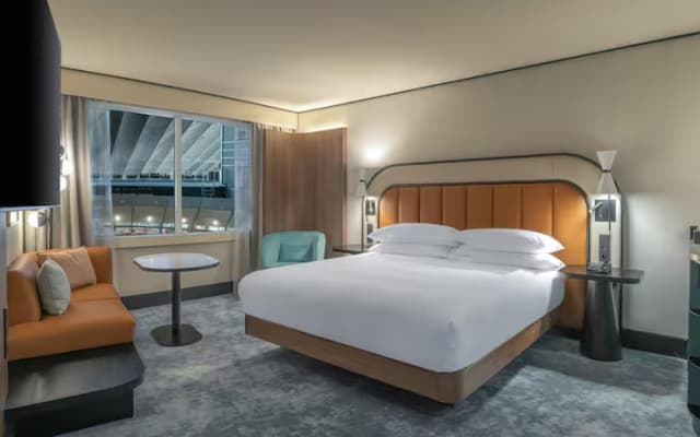 Hilton Paris La Defense Hotel - photo 1