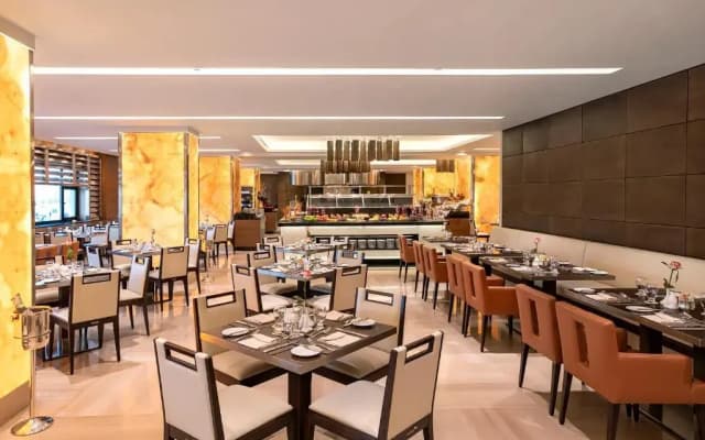 The Biltmore Al Madinah Hotel - photo 2